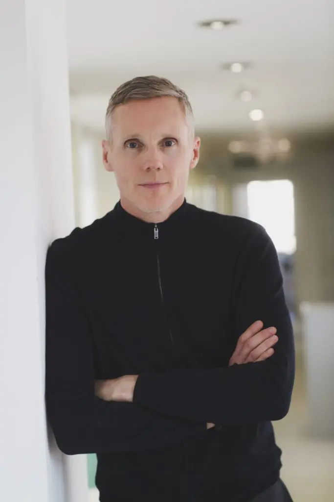 Robert Gold audiobook author on xigxag